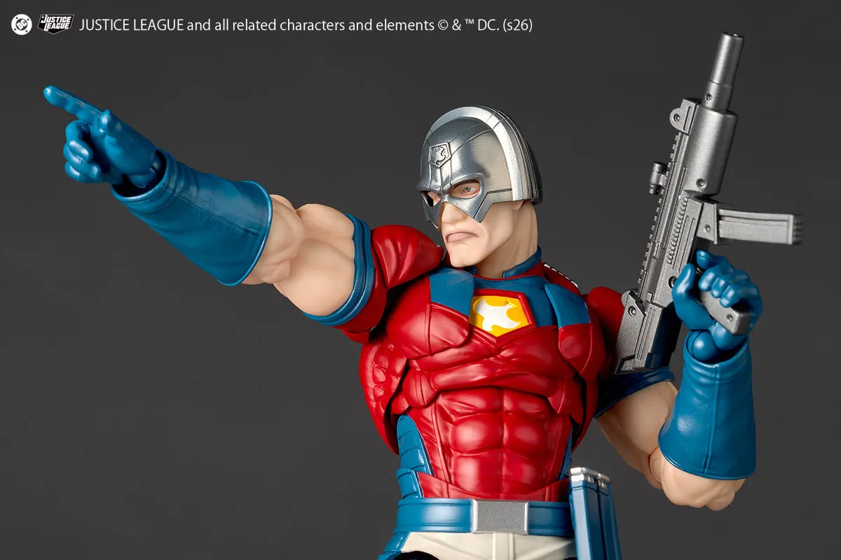 Revoltech Amazing Yamaguchi Dc Peacemaker Action Figure