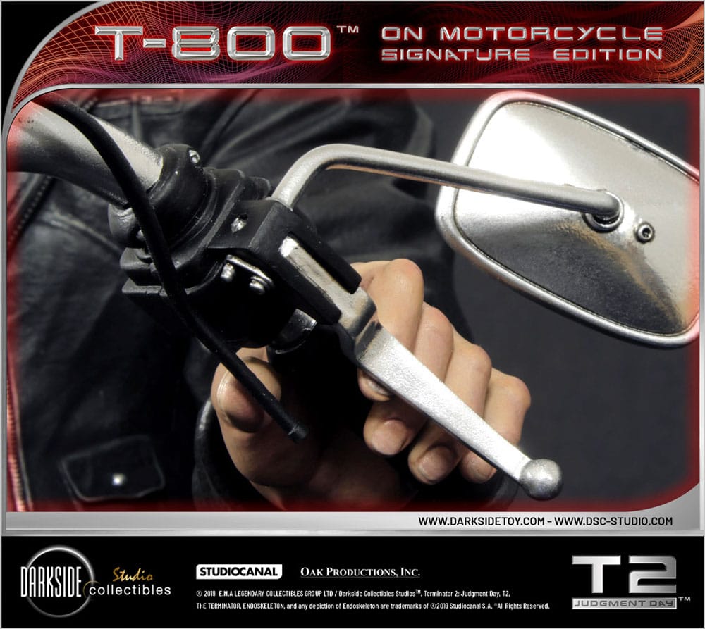 Terminator 2 Statue T-800 On Motorcycle Limited Signature Edition 70 cm