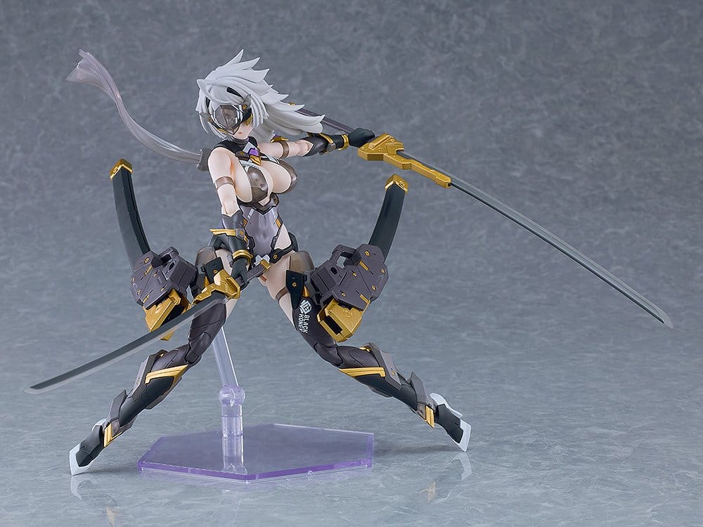 Cutie Honey Nova Plamatea Plastic Model Kit Black Honey 17 cm