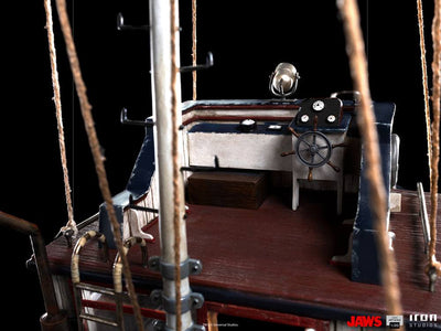 Jaws Demi Art Scale Statue 1/20 Jaws Attack 104 cm