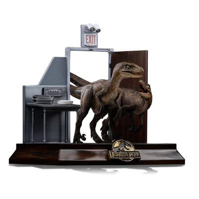 Jurassic Park Art Scale Statue 1/10 Raptors at the Kitchen's Door 28 cm