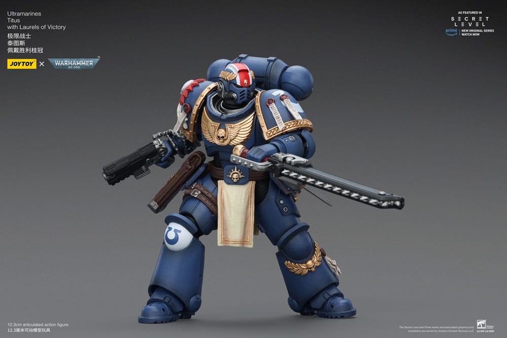 Warhammer 40,000 Action Figure Ultramarines Titus with Laurels of Victory 13 cm