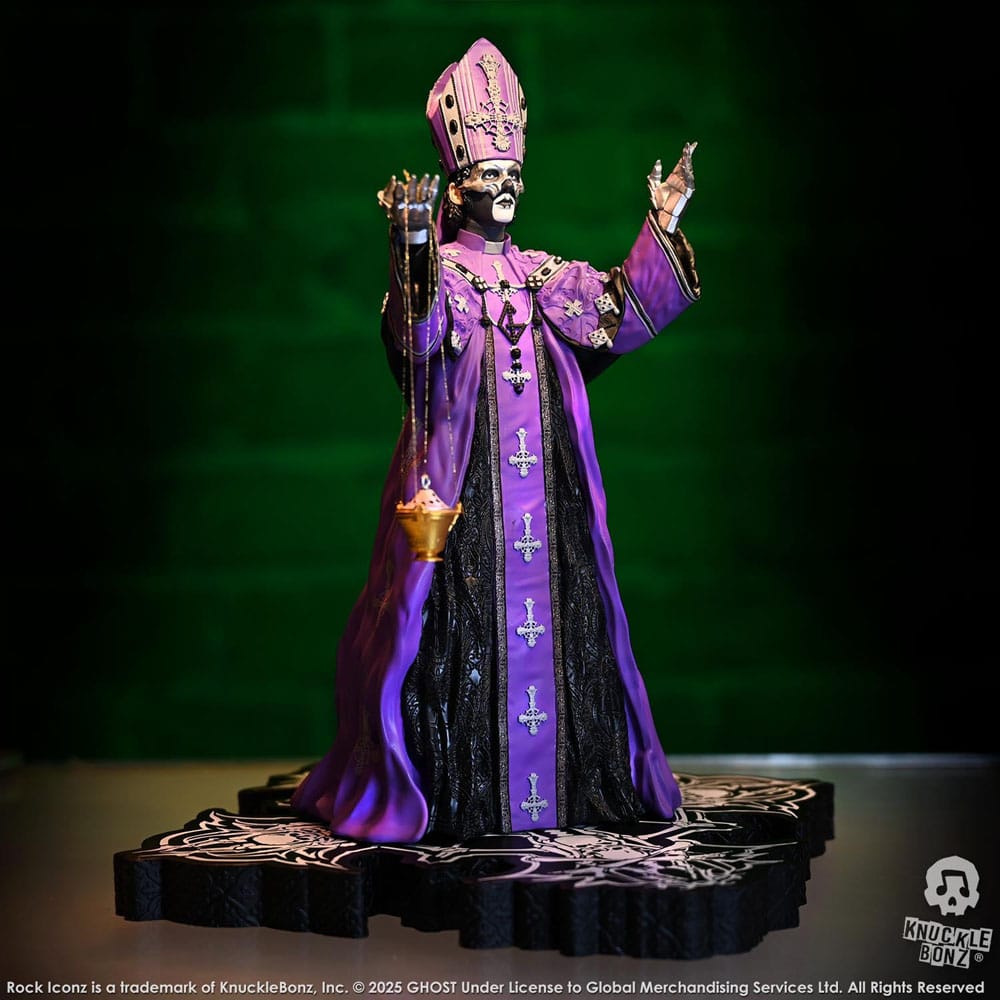 Ghost Rock Iconz Statue Pope V Perpetua Purple Robes 22 cm