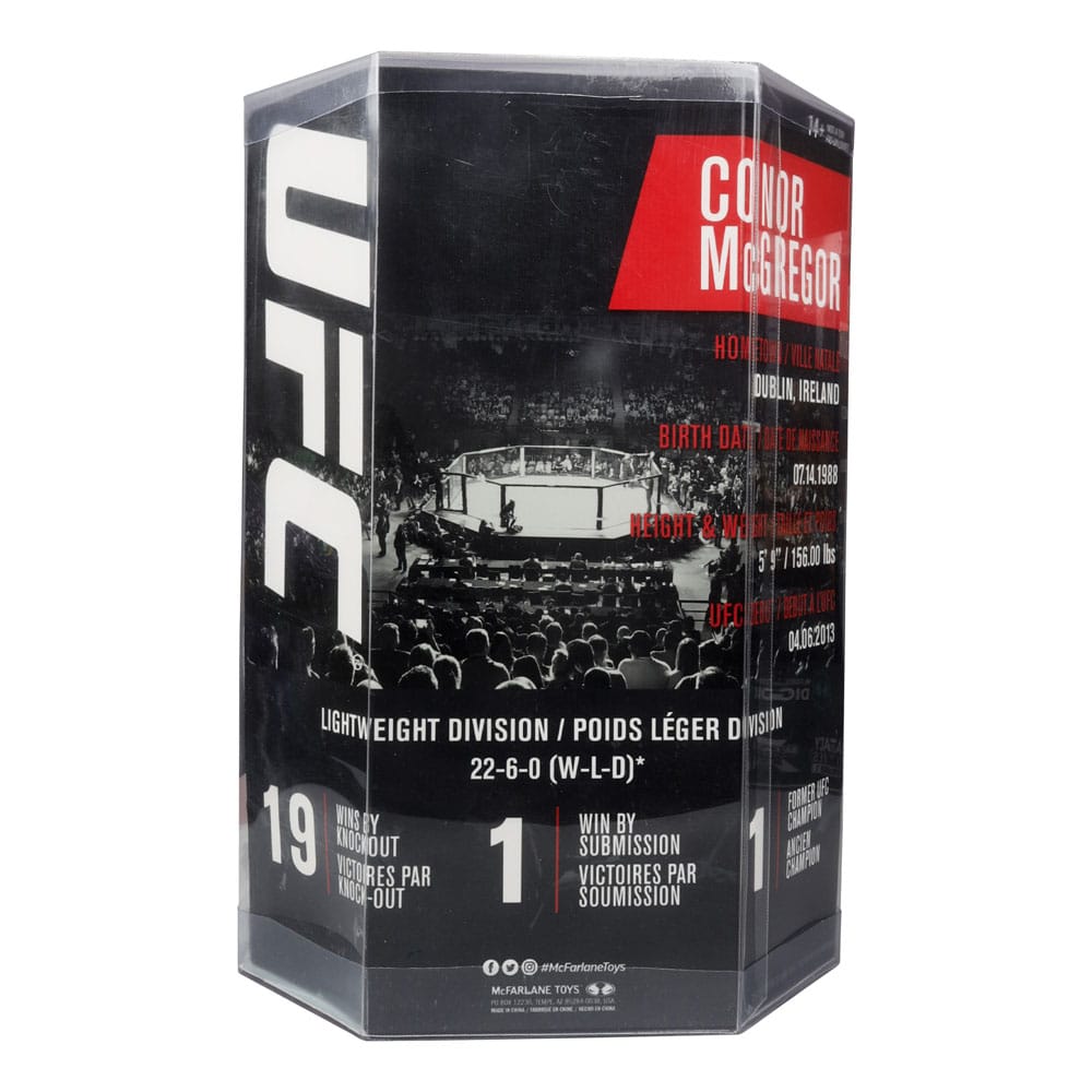 UFC Posed PVC Statue Conor McGregor 18 cm - Damaged packaging