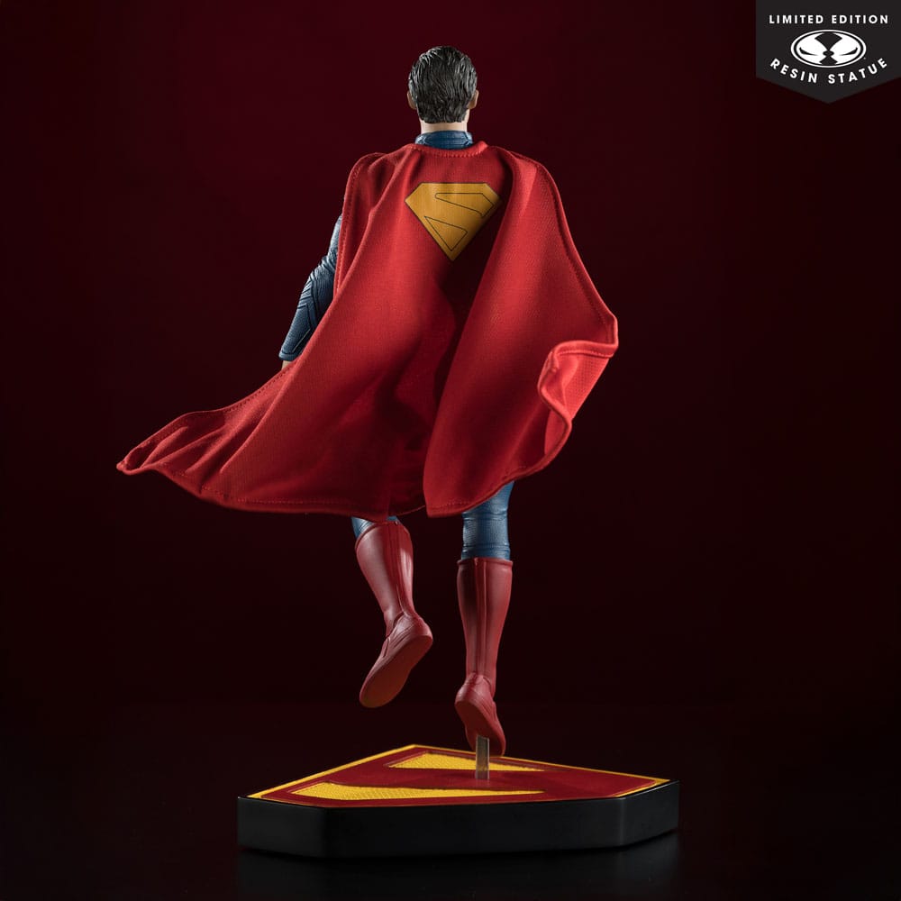 Superman (2025) DC Direct 1/6 Statue Superman 35 cm