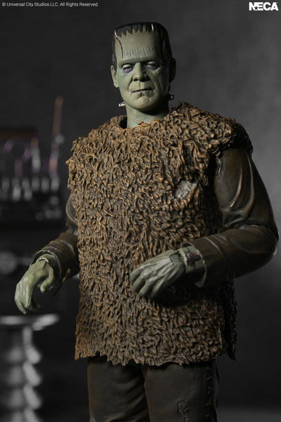 Universal Monsters: Son of Frankenstein Action Figure Ultimate Frankenstein's Monster 18 cm