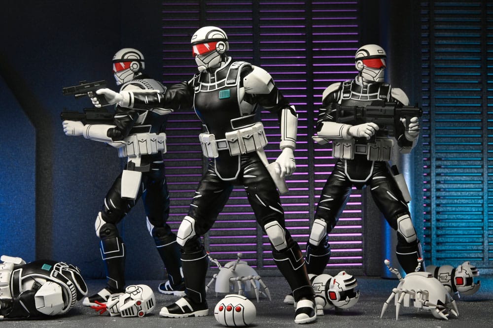 Teenage Mutant Ninja Turtles (The Last Ronin) Action Figure Synja Commando with Mousers 18 cm