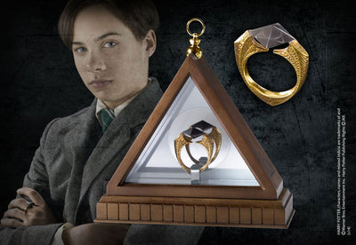 Harry Potter Replica 1/1 Lord Voldemort´s Horcrux Ring (gold-plated) - Damaged packaging