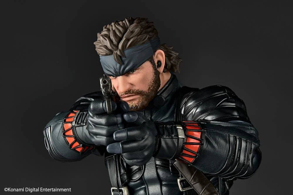 Revoltech A.y. Metal Gear Solid Delta Naked Snake Sneaking Suit Ver Action Figure