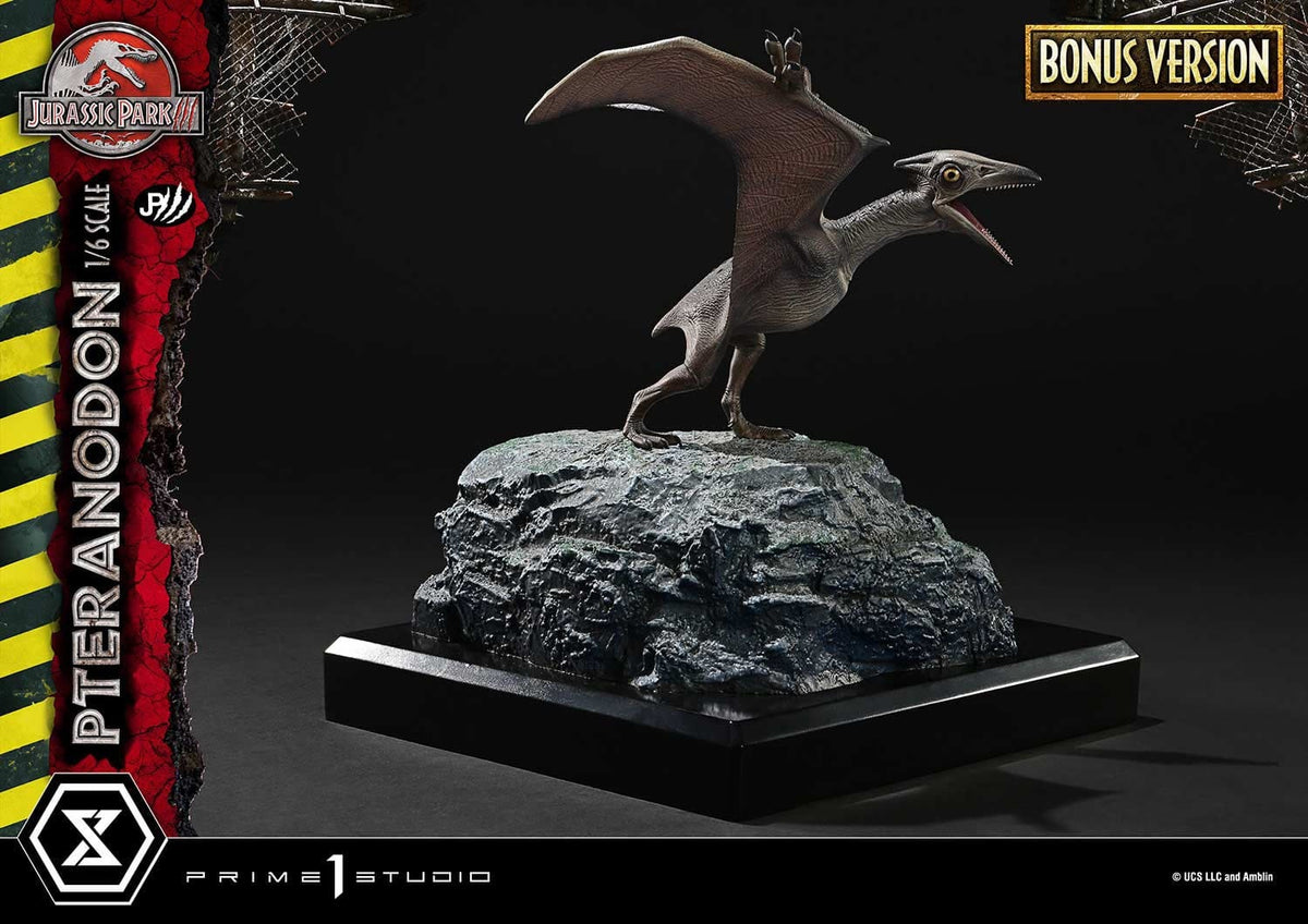 Jurassic Park III Legacy Museum Collection Statue 1/6 Pteranodon Bonus Version 68 cm