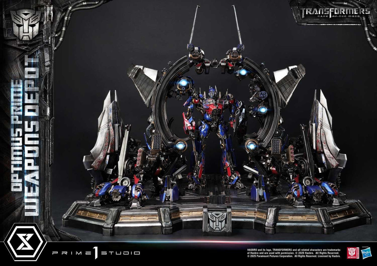 Transformers: Dark of the Moon (Film) Museum Masterline Statue Optimus Prime Weapons Depot Bonus Version 127 cm