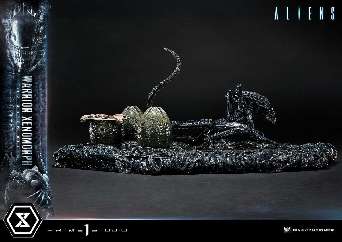 Aliens (Film) Ultimate Diorama Masterline Statue Warrior Xenomorph for Queen Alien 23 cm