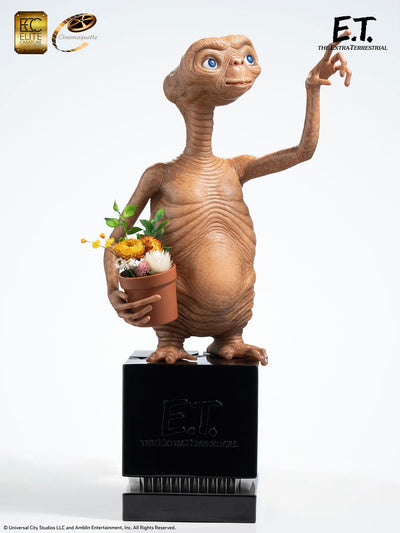 E.T. The Extra-Terrestrial  1/3 E.T. 59 cm Statue (Limited Edition 299)