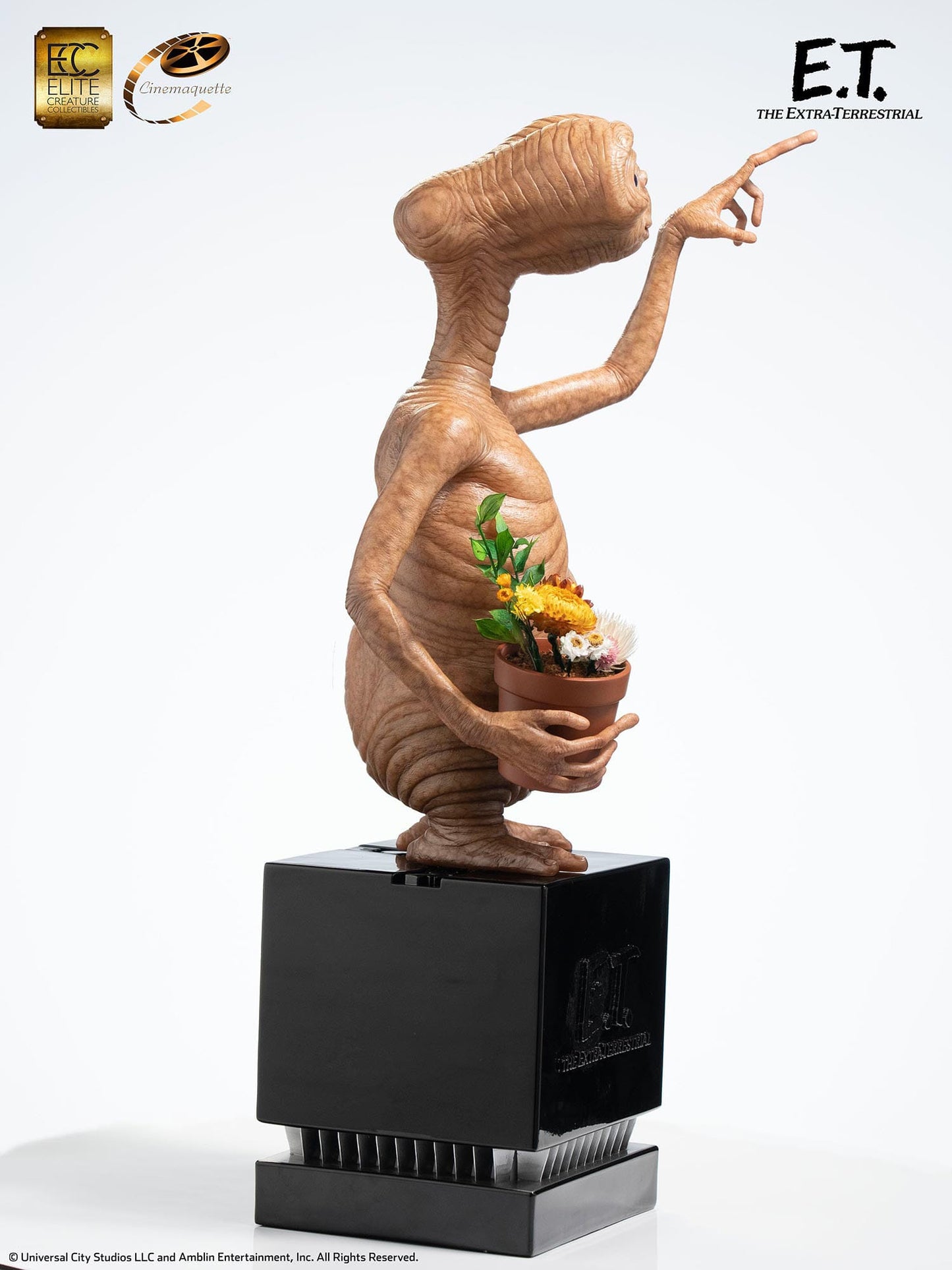 E.T. The Extra-Terrestrial  1/3 E.T. 59 cm Statue (Limited Edition 299)