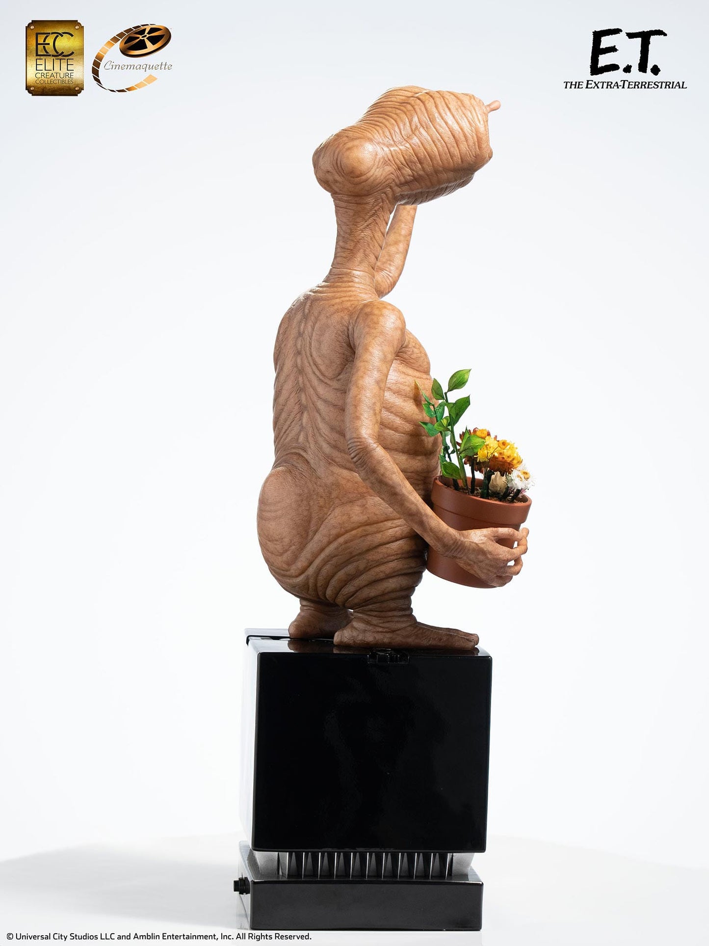 E.T. The Extra-Terrestrial  1/3 E.T. 59 cm Statue (Limited Edition 299)