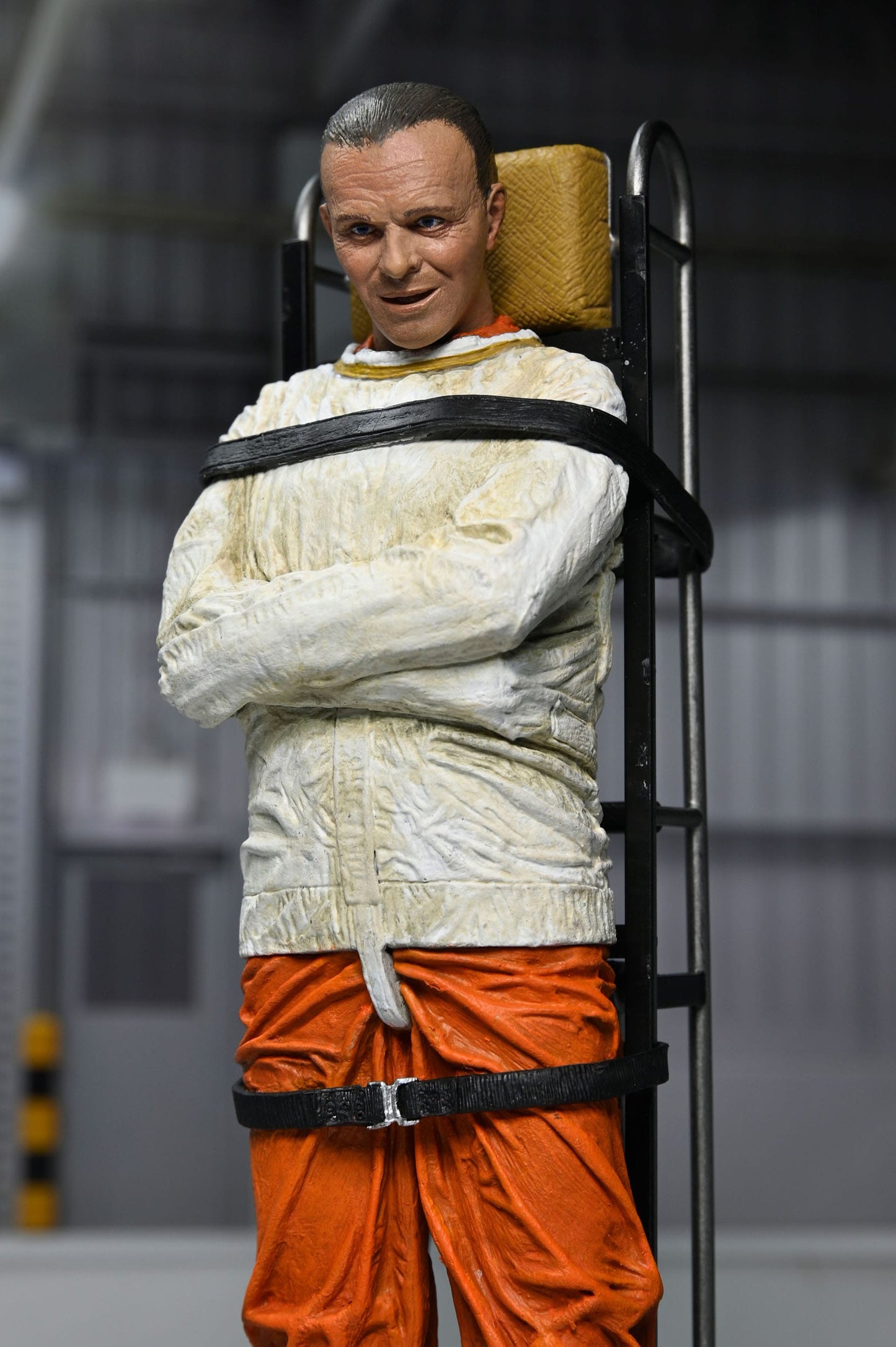 The Silence of the Lambs  Dr. Hannibal Lecter (Masked) 18 cm Action Figure