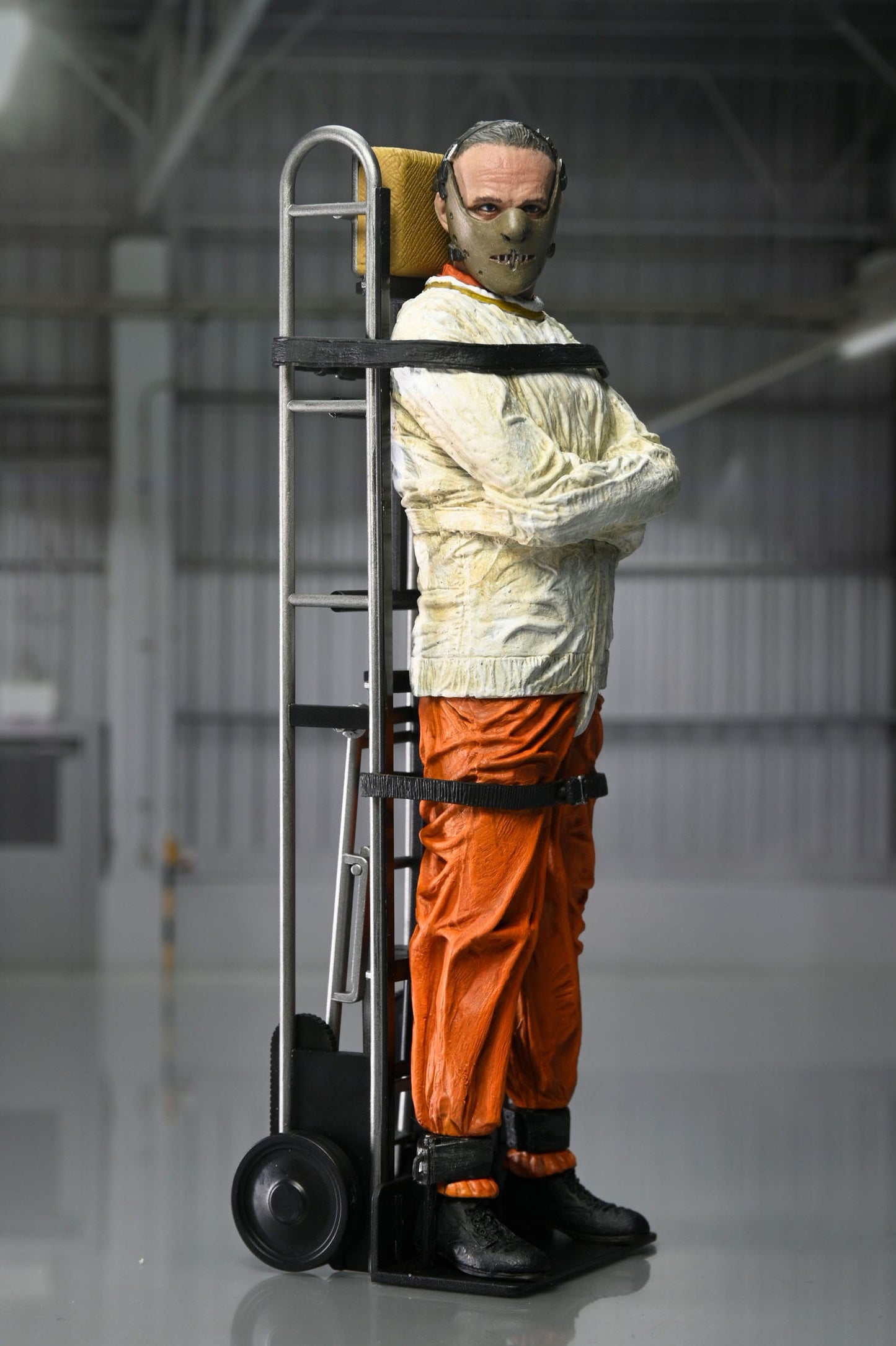 The Silence of the Lambs  Dr. Hannibal Lecter (Masked) 18 cm Action Figure