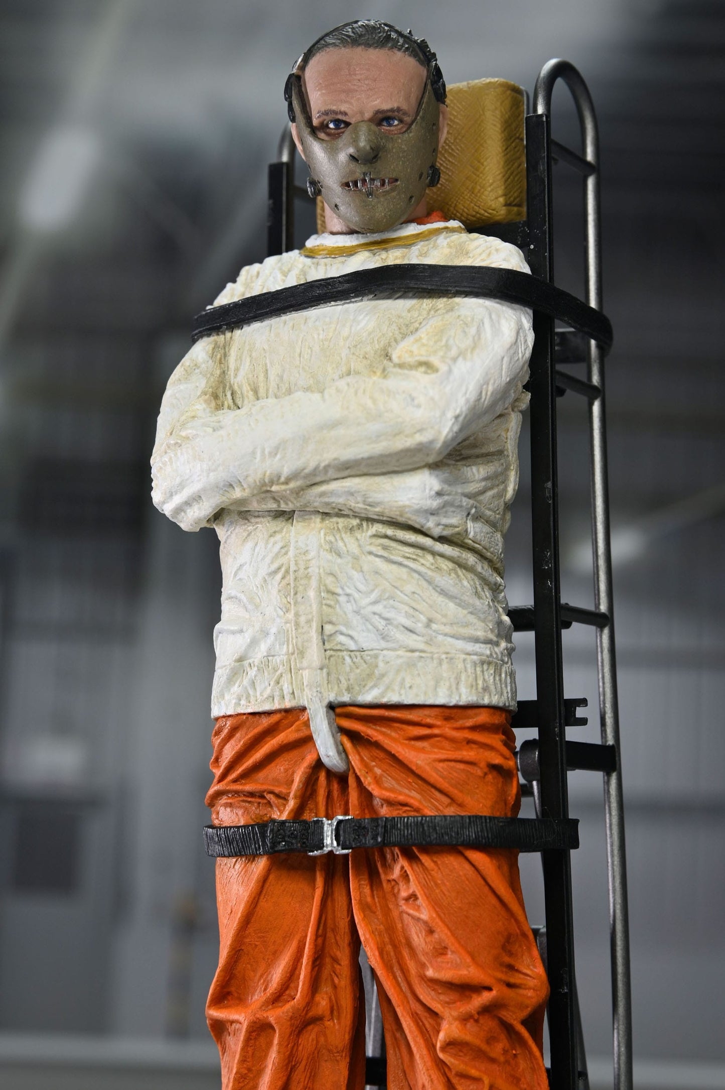 The Silence of the Lambs  Dr. Hannibal Lecter (Masked) 18 cm Action Figure