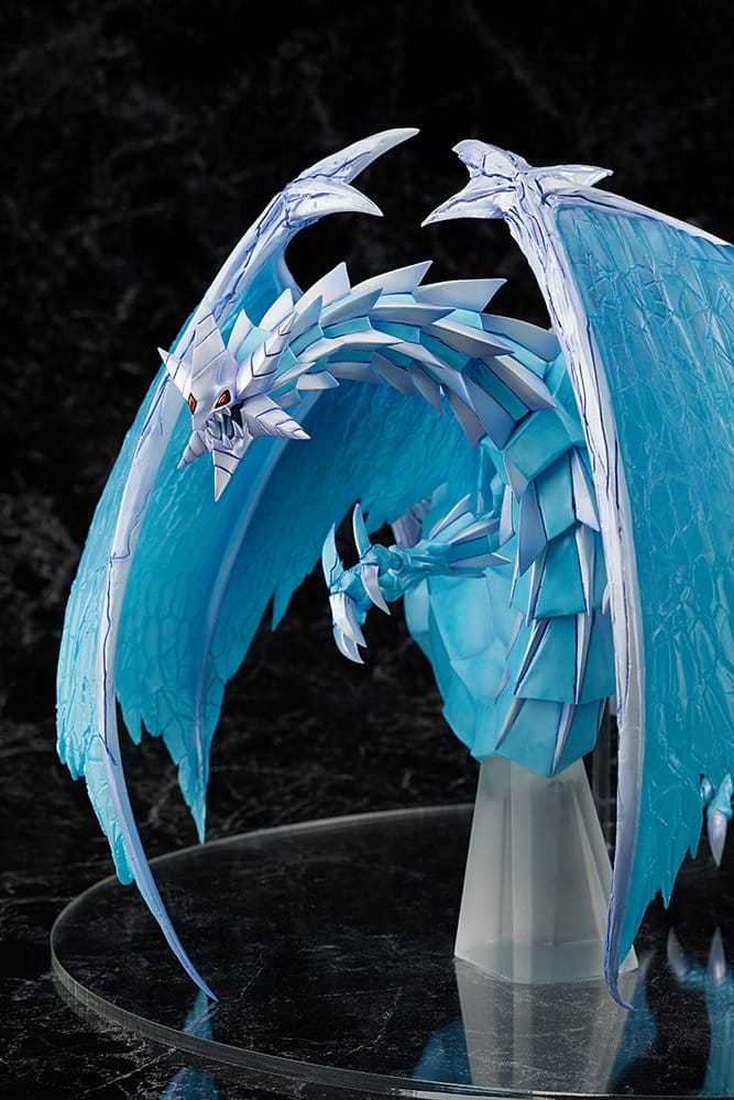 Yu-Gi-Oh! Card Game Monster Figure Collection PVC Figure Brionac, Dragon of the Ice Barrier 26 cm