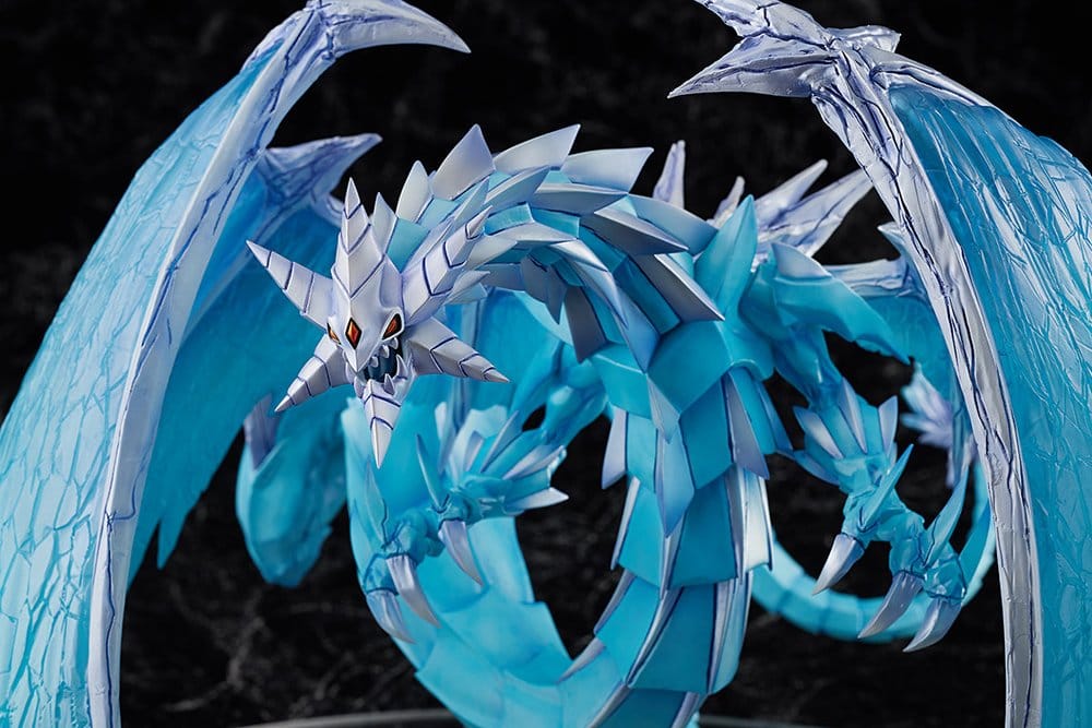 Yu-Gi-Oh! Card Game Monster Figure Collection PVC Figure Brionac, Dragon of the Ice Barrier 26 cm
