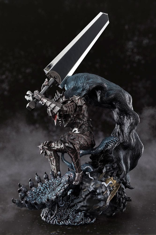 Berserk Figuarts ZERO Metallic Touch PVC Statue Guts Berserker Armor 35 cm   - Damaged packaging