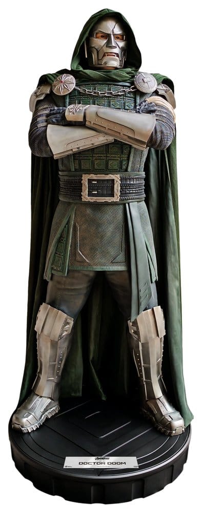 Marvel Avengers: Doomsday Life-Size Statue Doctor Doom 198 cm