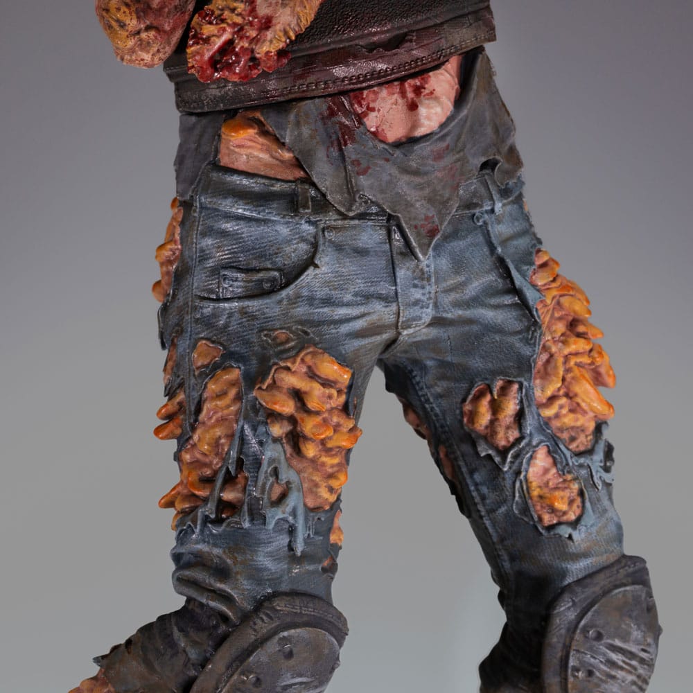 The Last of Us Part II PVC Statue Armored Clicker 22 cm