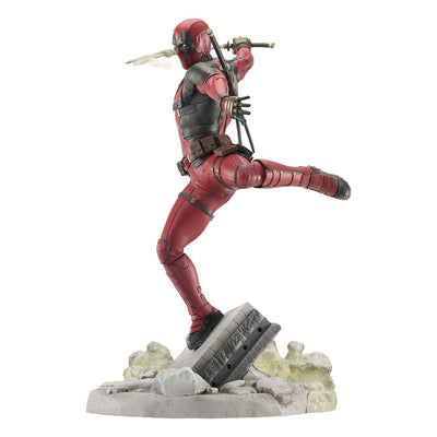 Deadpool & Wolverine Gallery PVC Statue Deadpool 25 cm