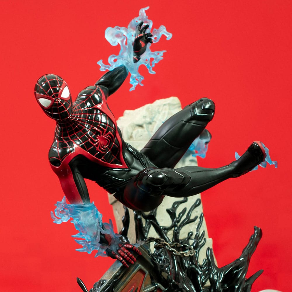 Marvel's Spider-Man 2 Marvel Gallery Deluxe PVC Diorama Miles Morales (Gamerverse) 25 cm