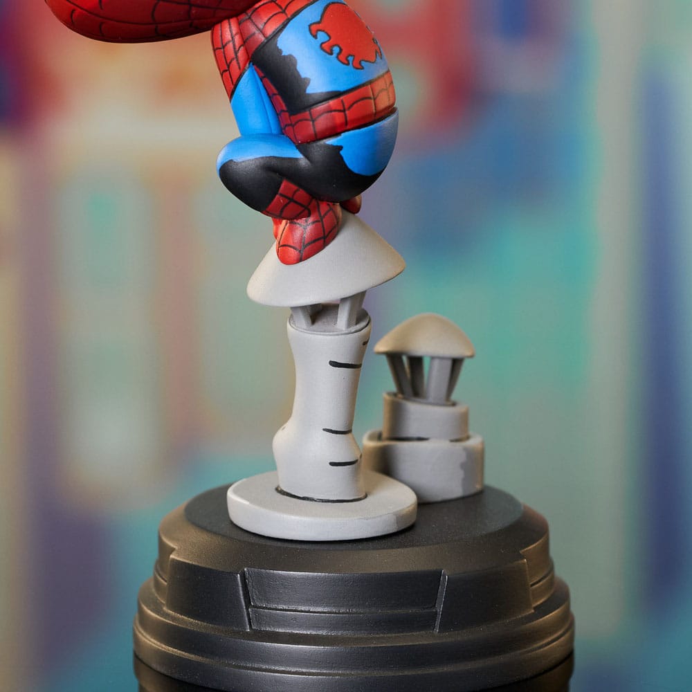 Marvel Animated Statue Spider-Man on Chimney 15 cm