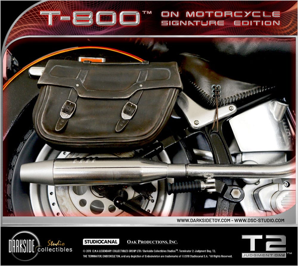 Terminator 2 Statue T-800 On Motorcycle Limited Signature Edition 70 cm
