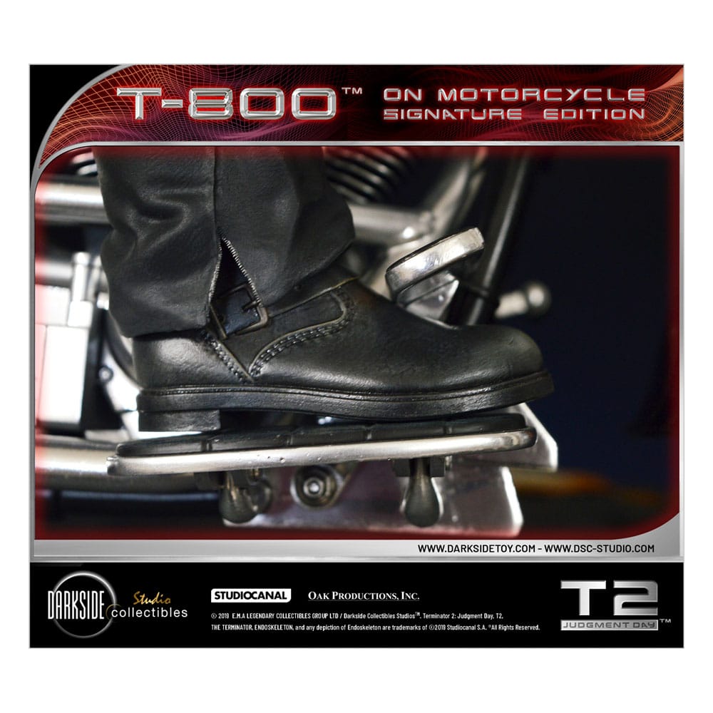 Terminator 2 Statue T-800 On Motorcycle Limited Signature Edition Exclusive 70 cm