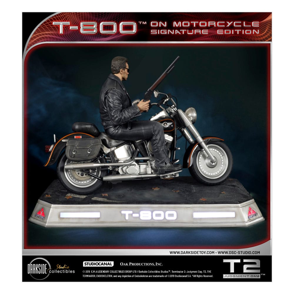 Terminator 2 Statue T-800 On Motorcycle Limited Signature Edition Exclusive 70 cm