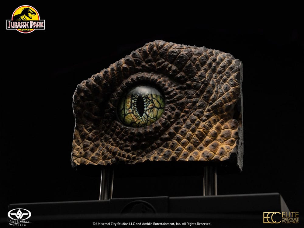 Jurassic Park 1/1 Replica Bust Velociraptor Eye 23 cm