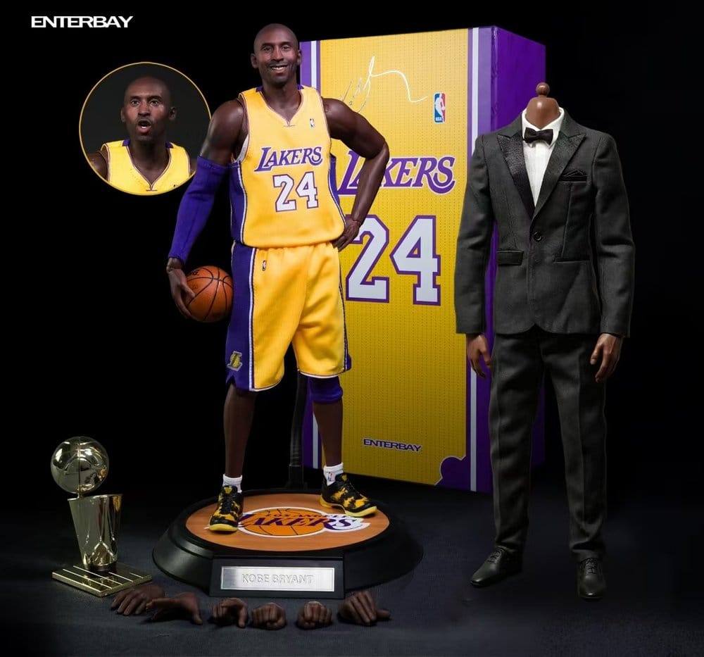 NBA Collection Real Masterpiece Action Figure 1/6 Kobe Bryant 33 cm