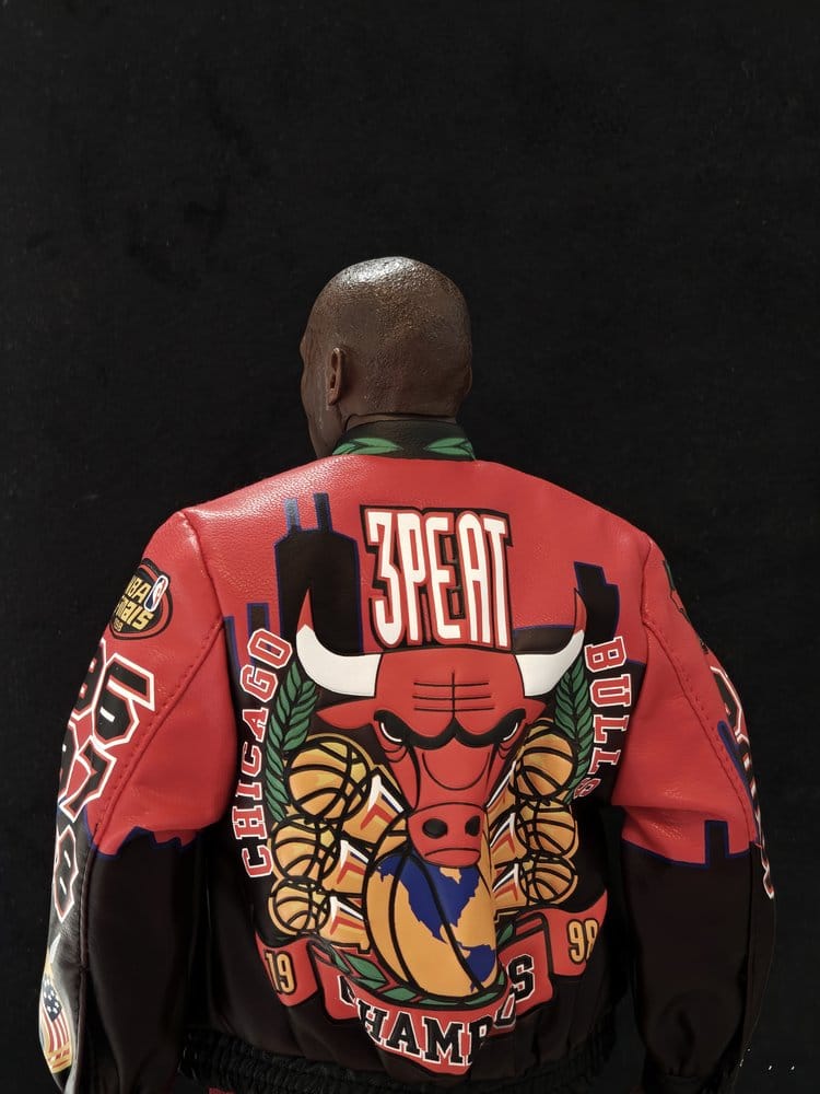 NBA Collection Real Masterpiece Actionfigur 1/6 Michael Jordan Series 2 (Road Jersey Edition) 33 cm