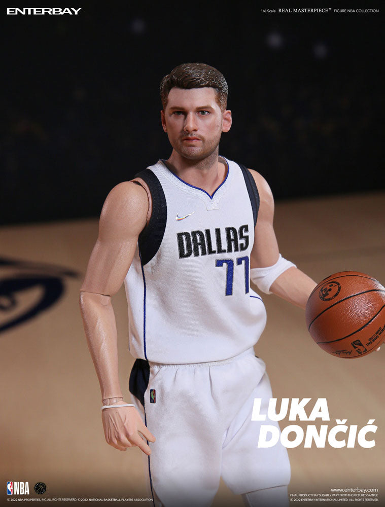 NBA Collection Real Masterpiece Action Figure 1/6 Luka Doncic 30 cm