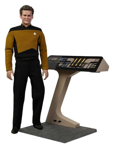 Star Trek: The Next Generation Action Figure 1/6 Chief Miles O'Brien with Transporter Console 30 cm