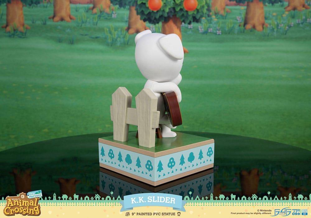 Animal Crossing: New Horizons PVC Statue K.K. Slider 22 cm