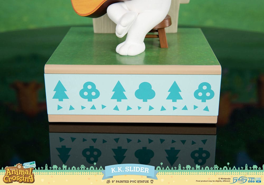 Animal Crossing: New Horizons PVC Statue K.K. Slider 22 cm