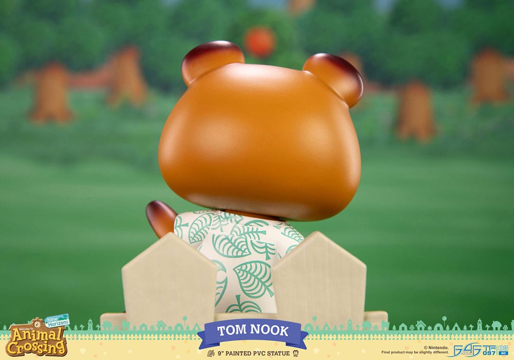 Animal Crossing: New Horizons PVC Statue Tom Nook 22 cm