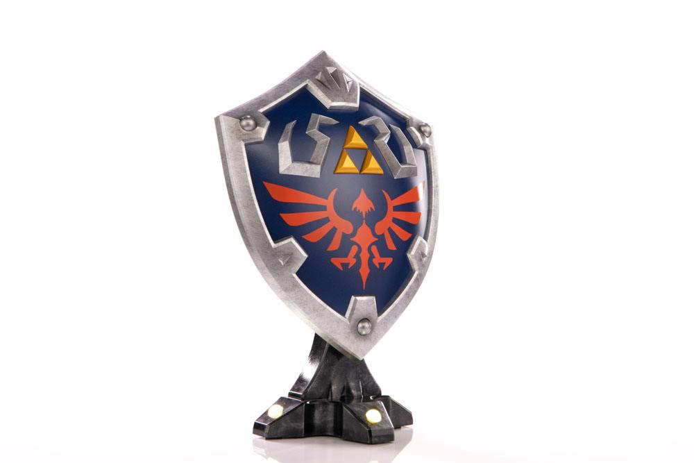 The Legend of Zelda Breath of the Wild PVC Statue Hylian Shield Collector's Edition 29 cm - Damaged packaging