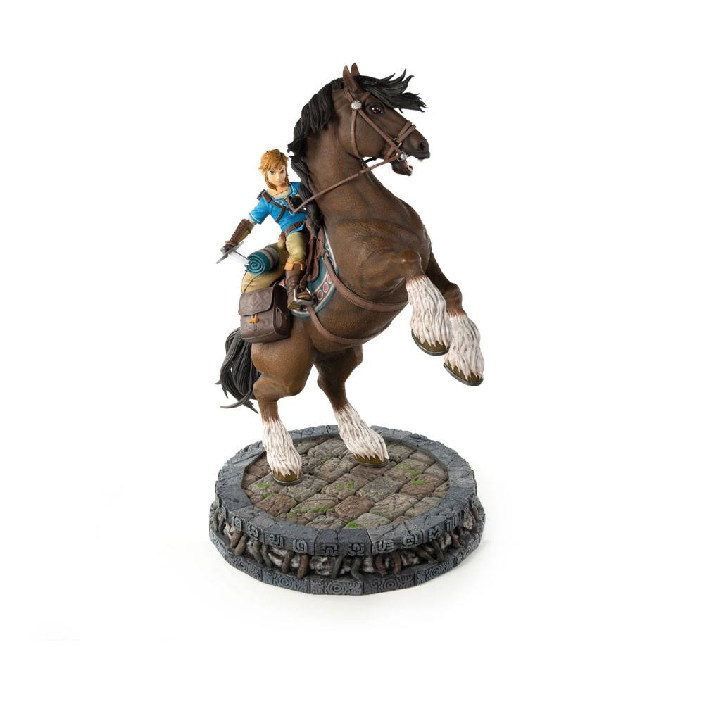 The Legend of Zelda Breath of the Wild Statue Link on Horseback 56 cm - Damaged packaging