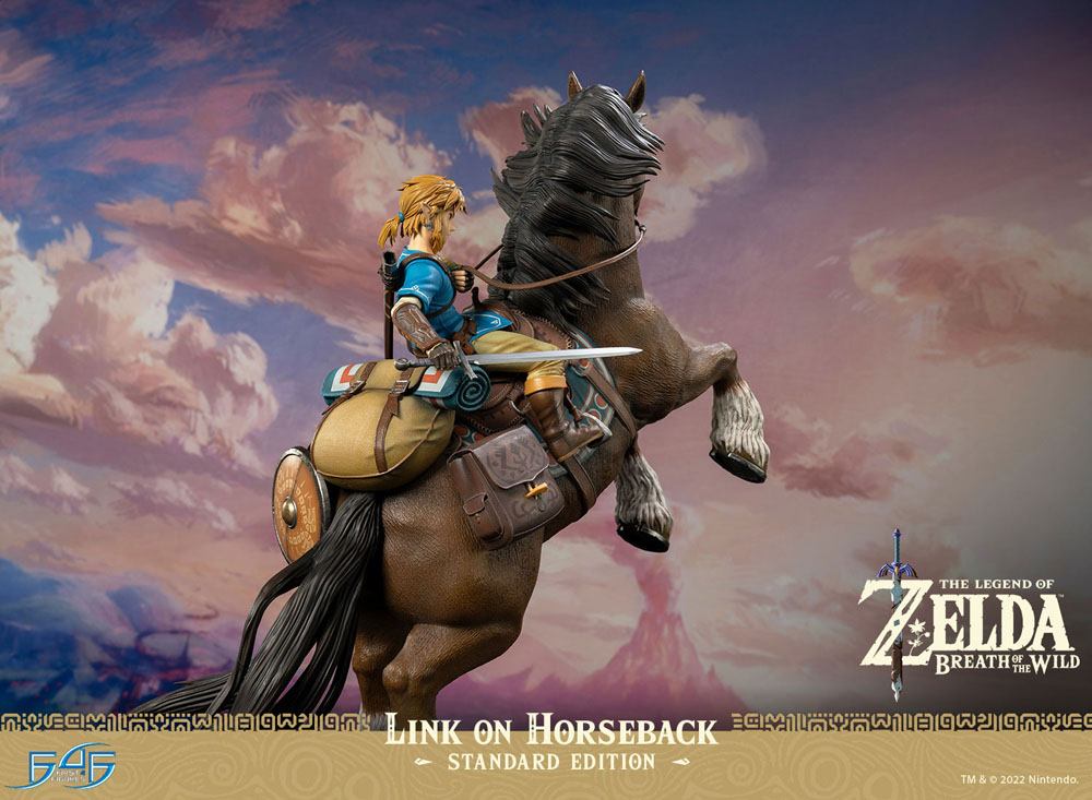 The Legend of Zelda Breath of the Wild Statue Link on Horseback 56 cm - Damaged packaging