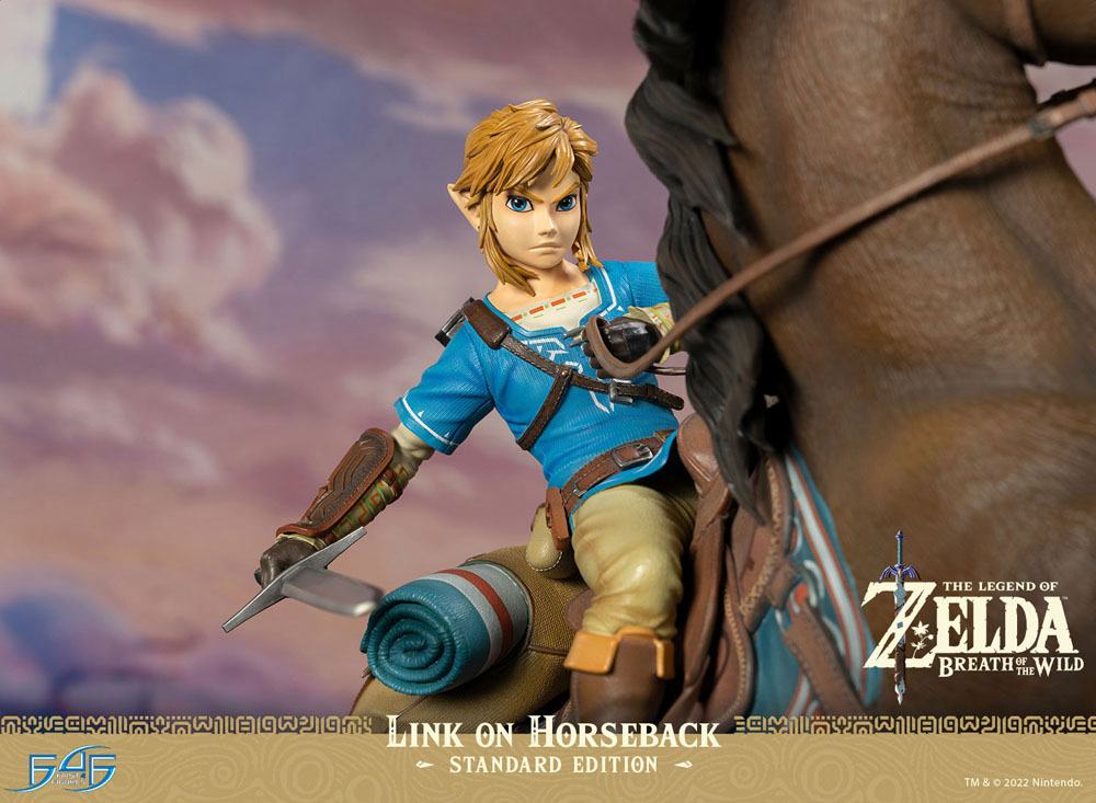 The Legend of Zelda Breath of the Wild Statue Link on Horseback 56 cm