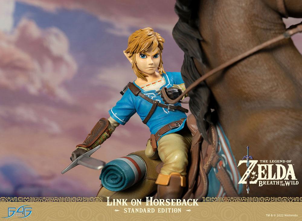 The Legend of Zelda Breath of the Wild Statue Link on Horseback 56 cm - Damaged packaging