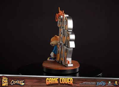 Conker´s Bad Fur Day Statue Game Cover Exclusive Edition 45 cm