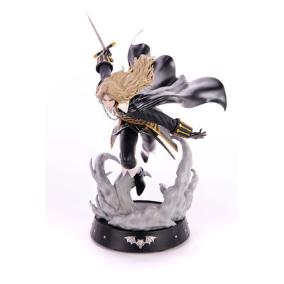 Castlevania Symphony of the Night Statue Dash Attack Alucard 30 cm - Damaged packaging