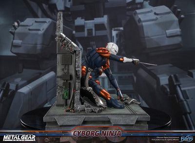 Metal Gear Solid Statue Cyborg Ninja (Grey Fox) 41 cm