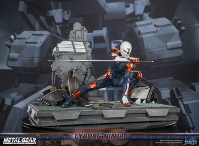 Metal Gear Solid Statue Cyborg Ninja (Gray Fox) 41 cm